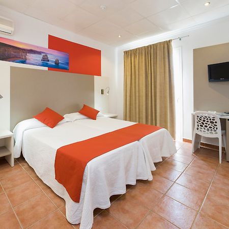 Hostal Adelino San Antonio  Eksteriør billede