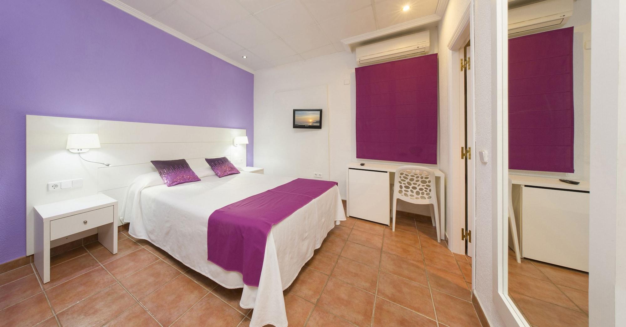 Hostal Adelino San Antonio  Eksteriør billede