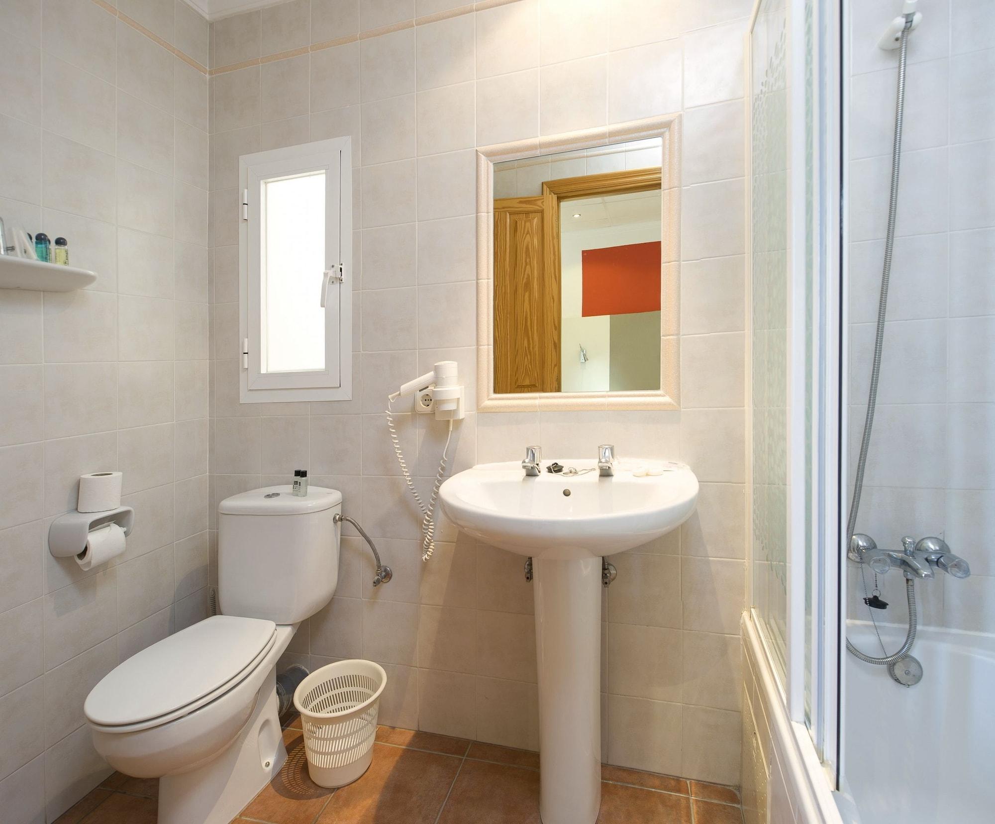 Hostal Adelino San Antonio  Eksteriør billede