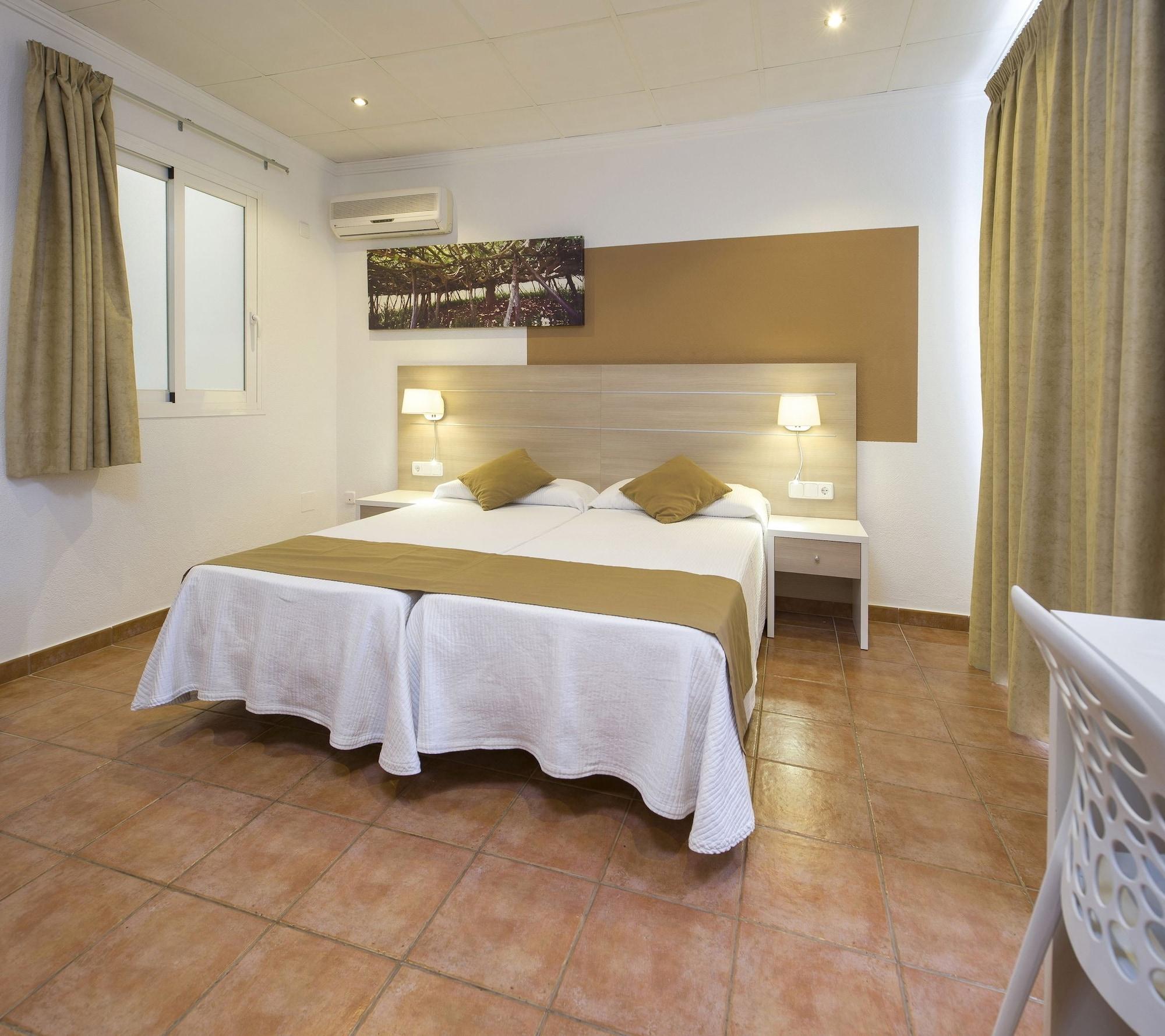 Hostal Adelino San Antonio  Eksteriør billede
