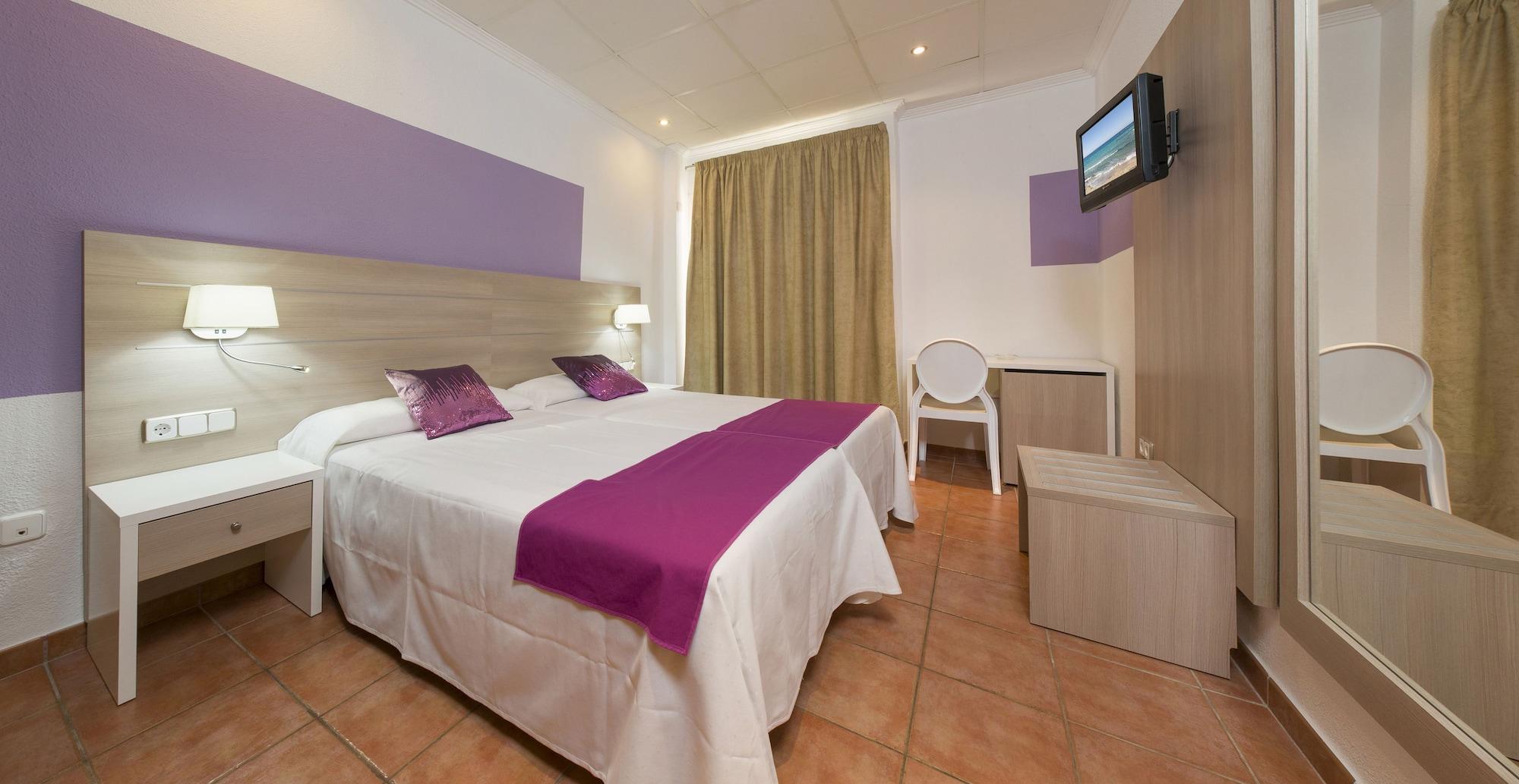 Hostal Adelino San Antonio  Eksteriør billede