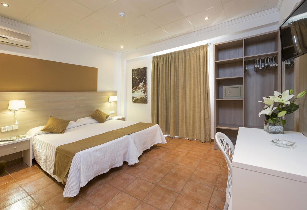 Hostal Adelino San Antonio  Eksteriør billede