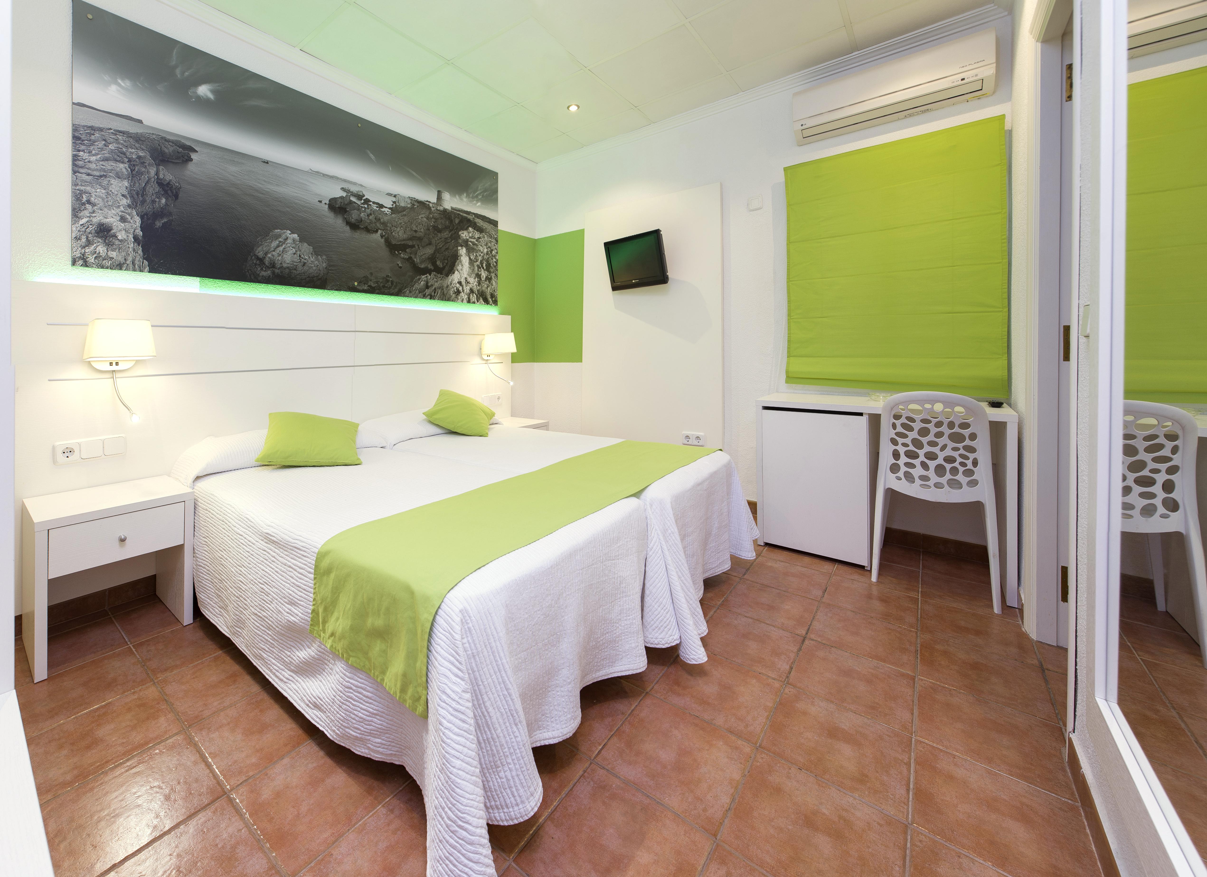 Hostal Adelino San Antonio  Eksteriør billede