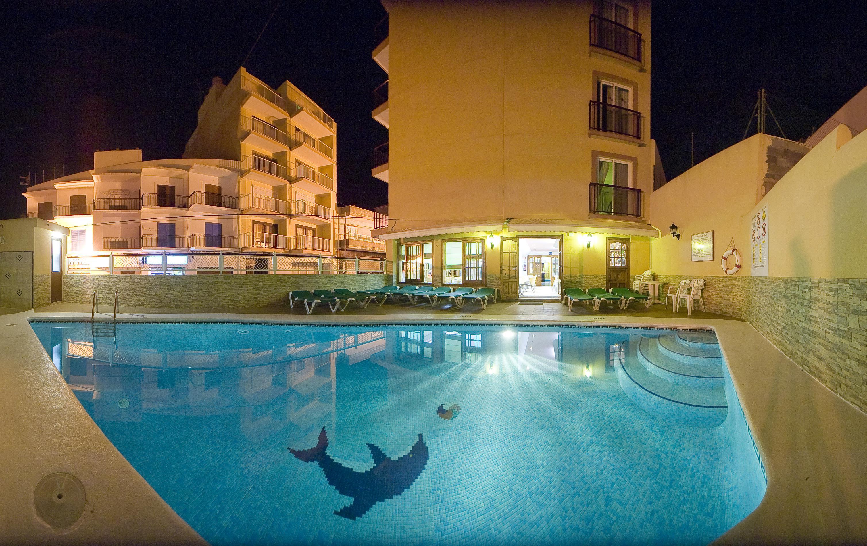 Hostal Adelino San Antonio  Eksteriør billede