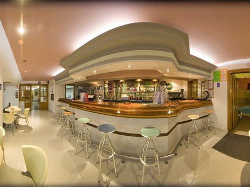 Hostal Adelino San Antonio  Eksteriør billede